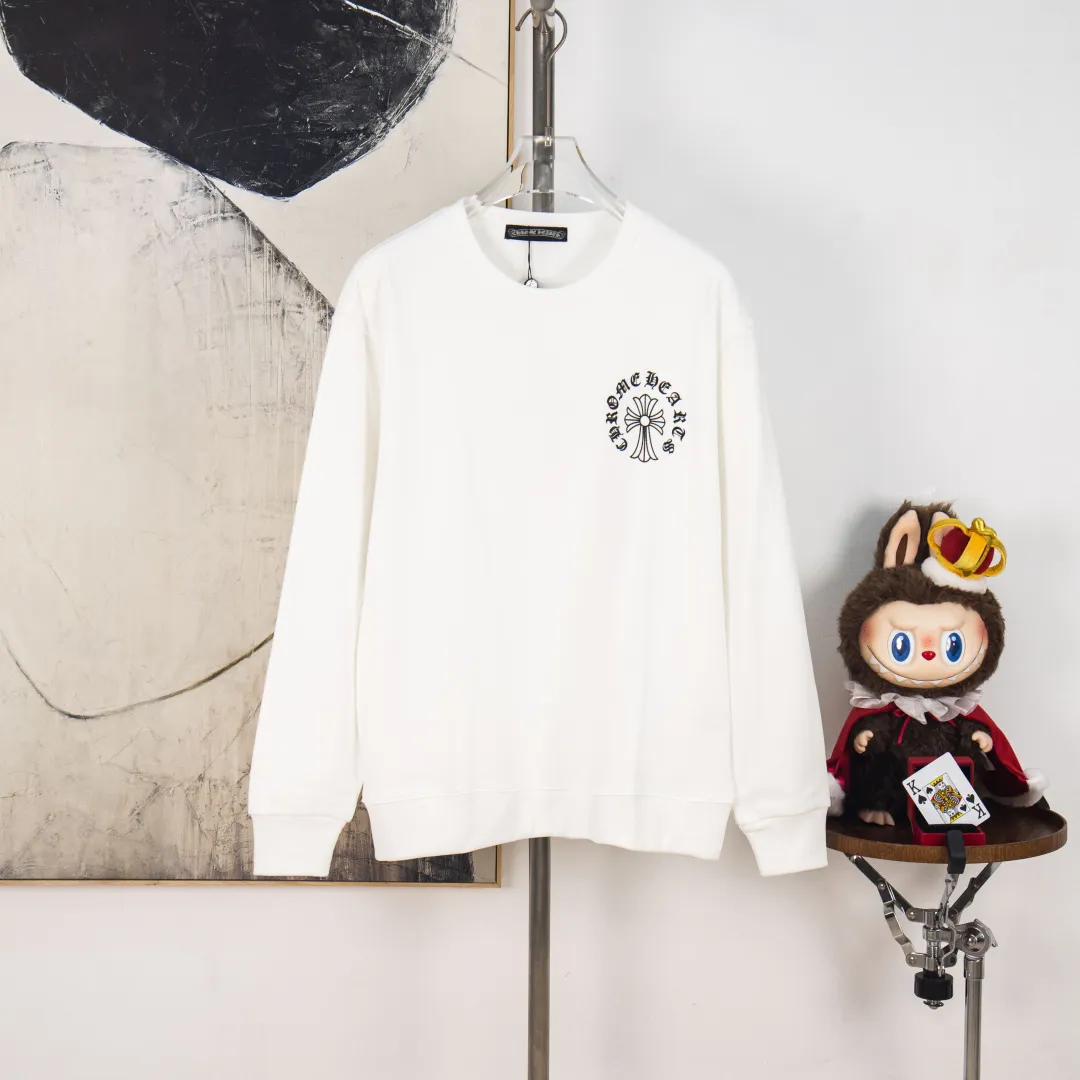 P280 zp version [exclusive supply] Chrome Hearts/Chrome Hearts 2025Fw new autumn and winter 420g pullover round neck long-sleeved sweatshirt CH back hodgepodge horseshoe Sanskrit cross offset letter logo embossing process same style for men and women brand classic pure cotton fabric official synchronization high version high quality fashion personality versatile trend pure original quality original fabric hangtag collar label washed wheat three complete labels Color: black white Size: XS S M L Number: YK10714